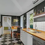 5 Bedroom Awesome In
