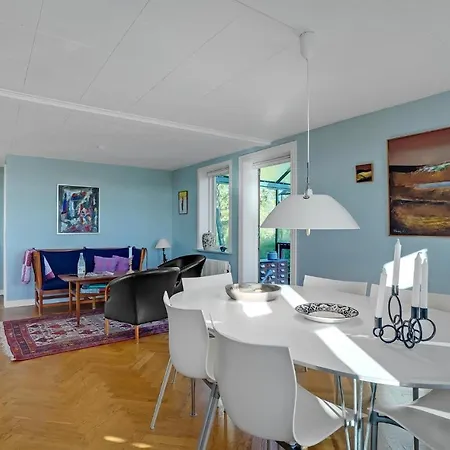 5 Bedroom Awesome In