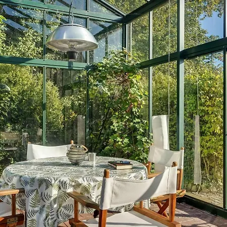 Сasa de vacaciones 5 Bedroom Awesome In Erslev